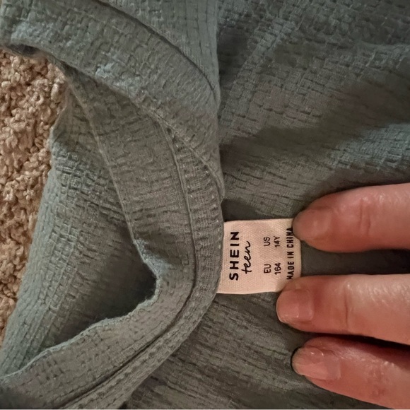 Shein cropped lounge set - Picture 2 of 2